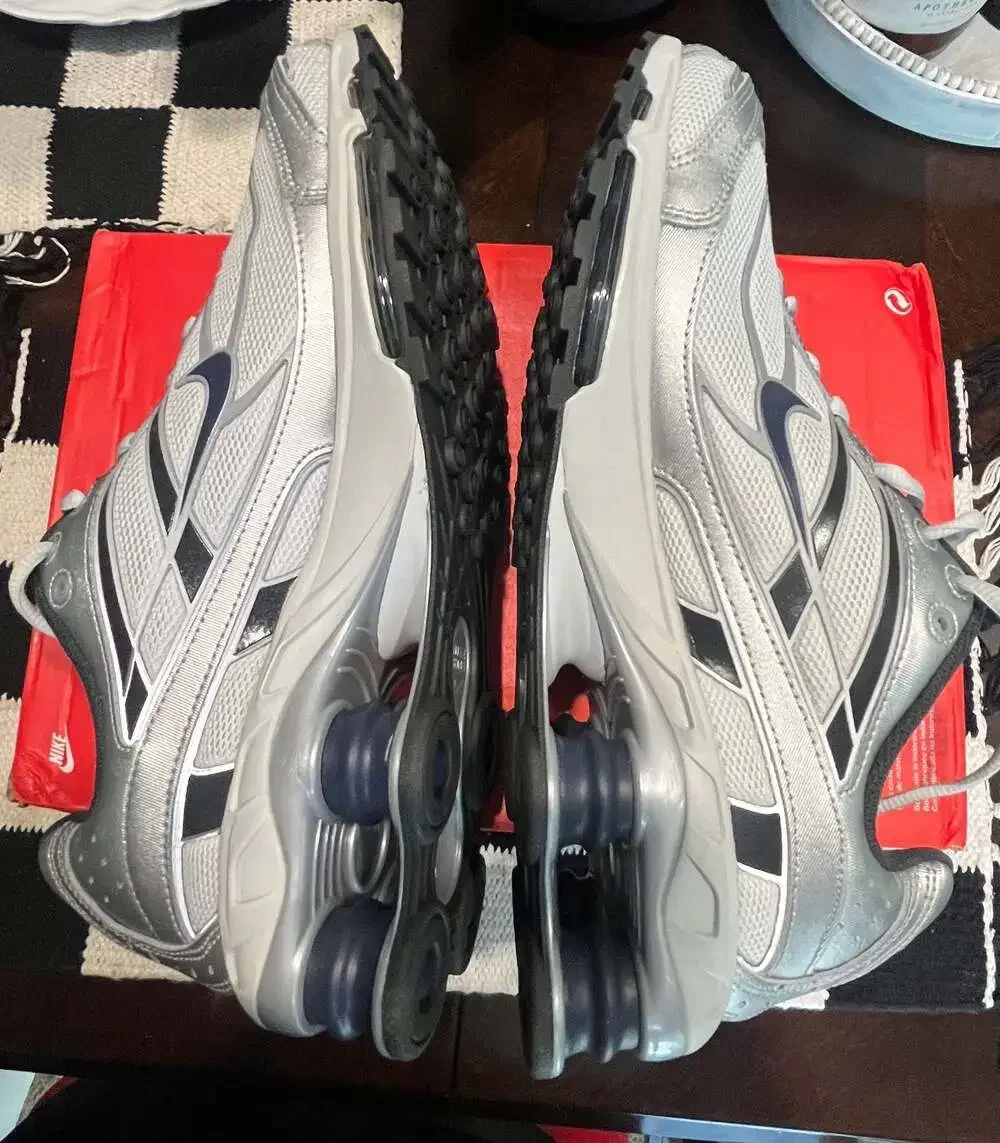Nike metallic accents colorway